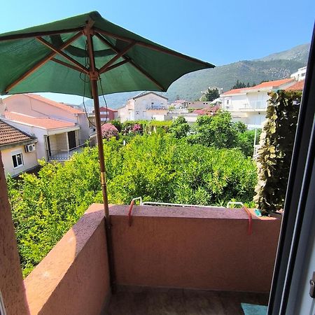 Guesthouse Lautasevic Petrovac Ngoại thất bức ảnh